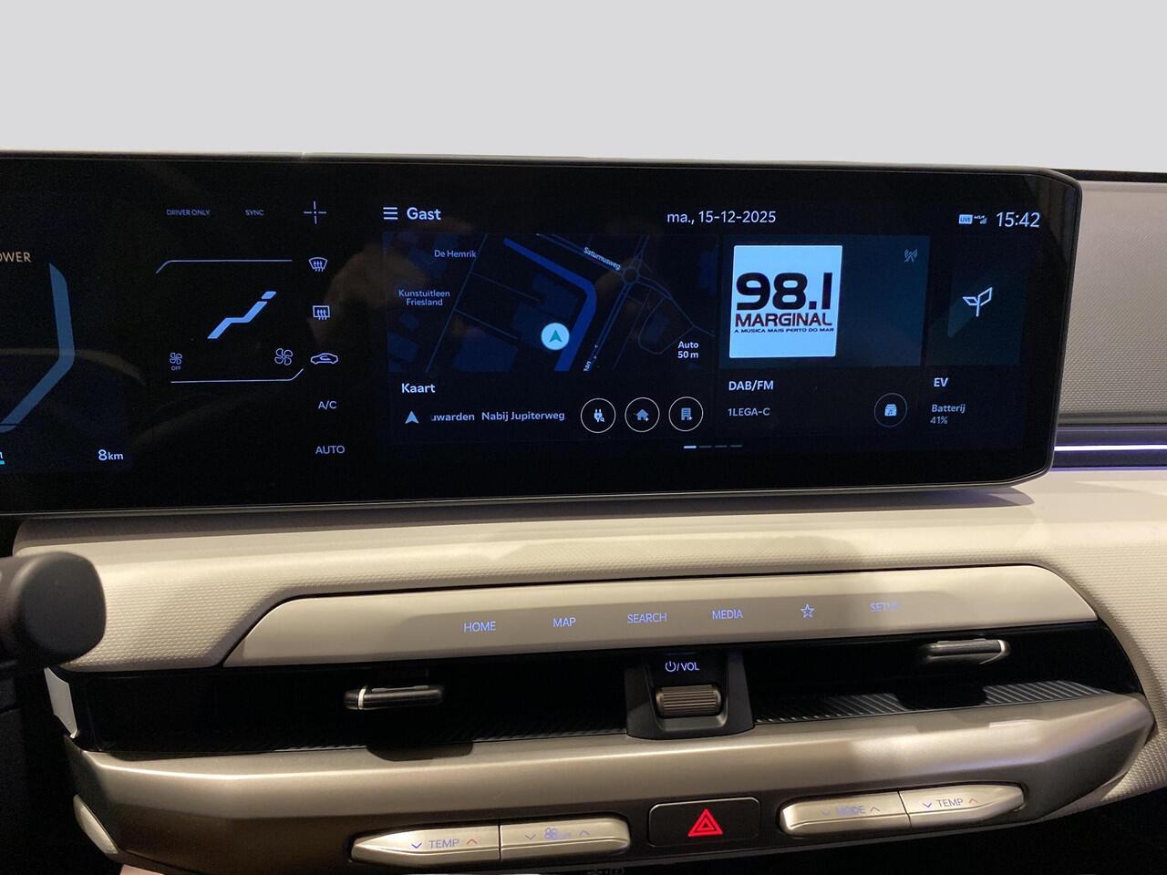 KIA EV4 GT-Line Business Edition 81.4 kWh | Adaptieve cruise control | Stoel- en stuurwielverwarming | Achteruitrijcamera | 19" LM velgen GT-Line | LED-koplampen |