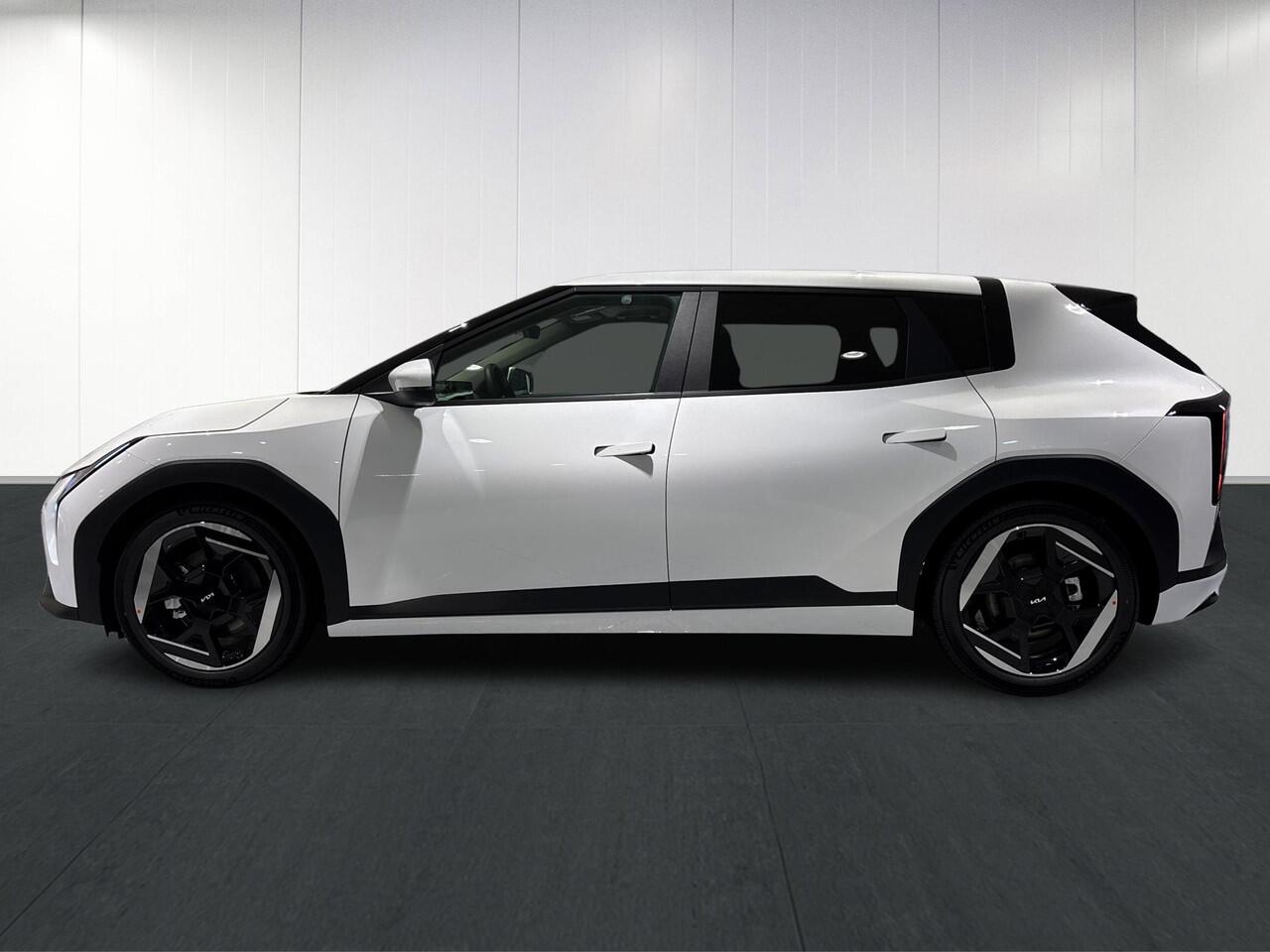 KIA EV4 Plus Advanced 81.4 kWh | Panoramaschuifdak | Verwarmbare achterbank | Harman Kardon | Privacy glass | Dodehoekassistentie |