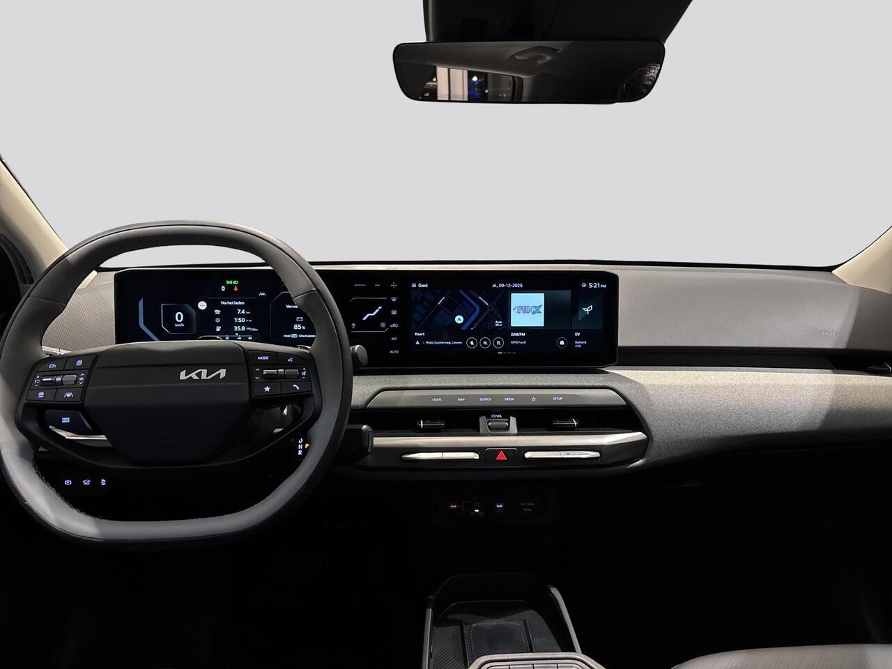 KIA EV4 Plus Advanced 81.4 kWh | Panoramaschuifdak | Verwarmbare achterbank | Harman Kardon | Privacy glass | Dodehoekassistentie |