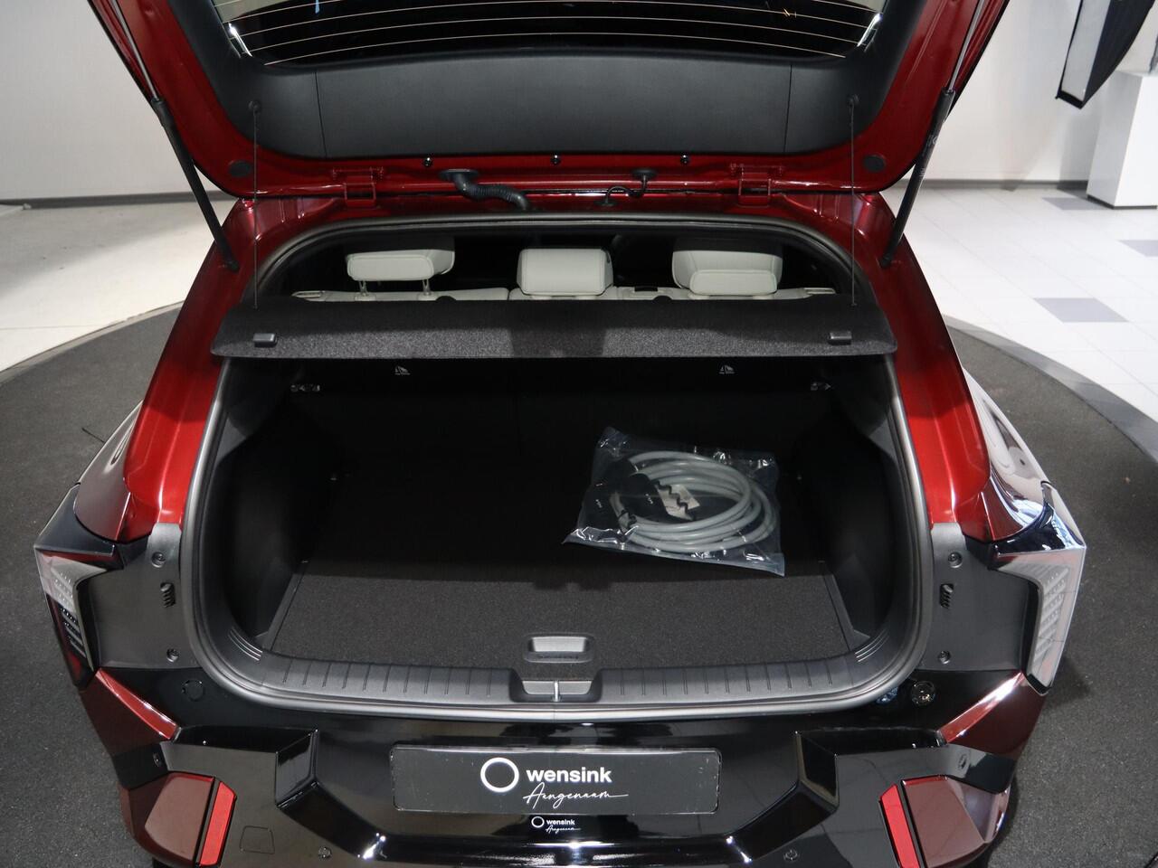 KIA EV4 GT-Line Business Edition 81.4 kWh | Adaptieve cruise control | Stoel- en stuurwielverwarming | Achteruitrijcamera | 19" LM velgen GT-Line | LED-koplampen |