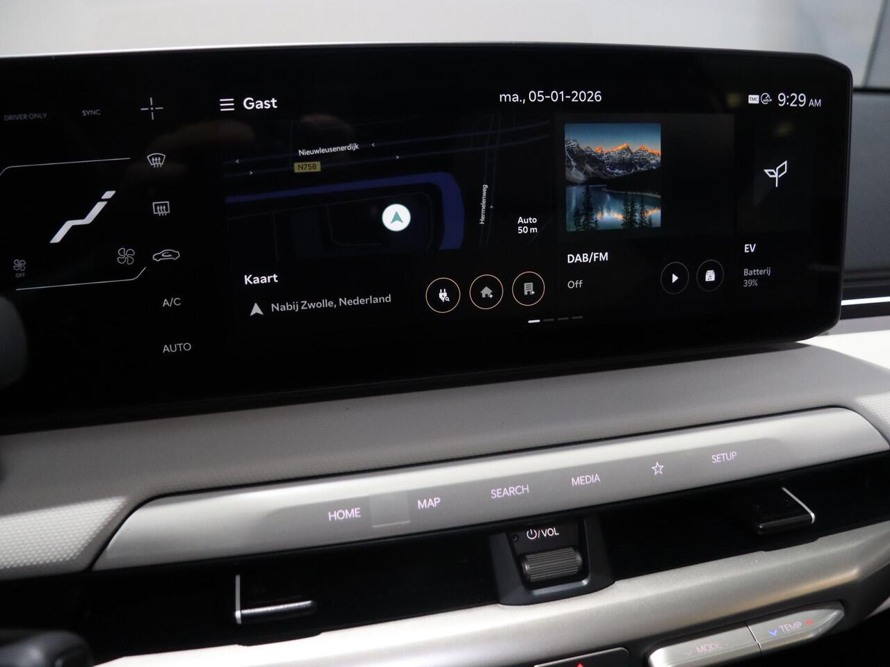 KIA EV4 GT-Line Business Edition 81.4 kWh | Adaptieve cruise control | Stoel- en stuurwielverwarming | Achteruitrijcamera | 19" LM velgen GT-Line | LED-koplampen |