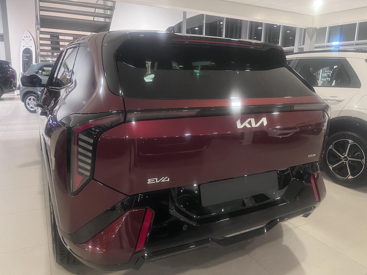 KIA EV4 GT-Line Business Edition 81.4 kWh VOORRAAD AUTO!! TIJDELIJK ACTIE MODEL!!