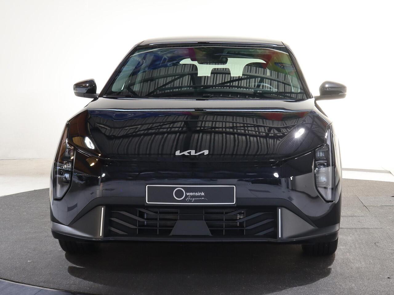 KIA EV4 Plus Advanced 58.3 kWh | Panoramaschuifdak | Harman Kardon | Privacy glass | 19" velgen | Dodehoekassistentie |