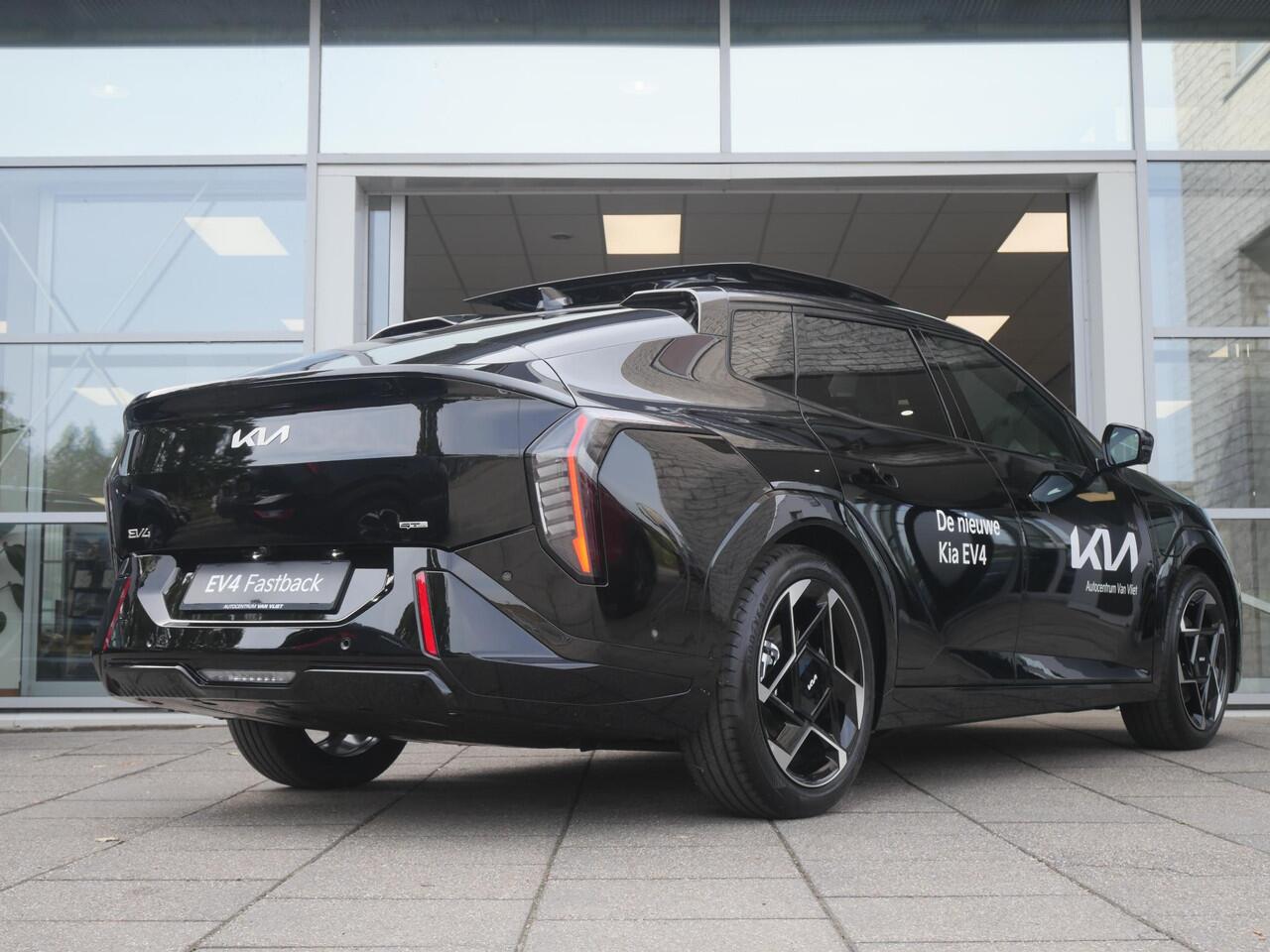 KIA EV4 Fastback GT-PlusLine 81.4 kWh | Cruise | Clima | Navi | stoelverwarming-ventilatie | Schuif-kanteldak | 360° camera |