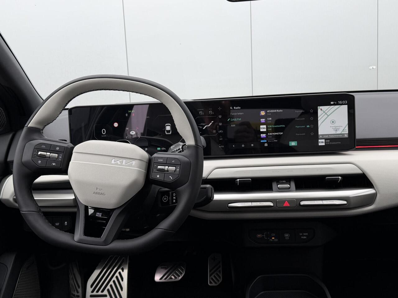 KIA EV4 Fastback GT-PlusLine 81.4 kWh | 360 Camera | Head-up Display | Harman Kardon | Stoelventilatie