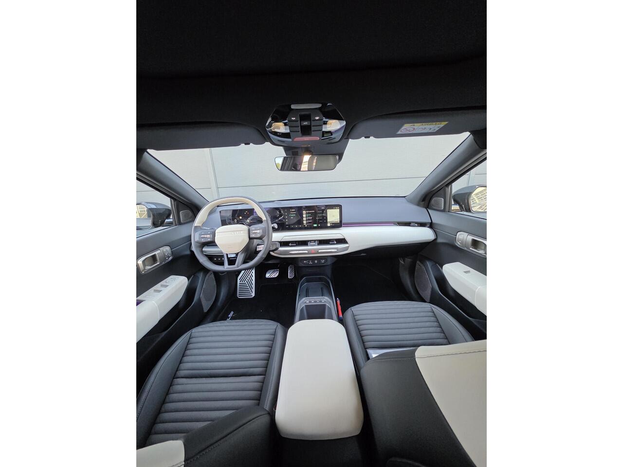 KIA EV4 Fastback GT-PlusLine 81.4 kWh | Panoramaschuifdak | Head-up display | Stoelventilatie voorstoelen | Harman Kardon |