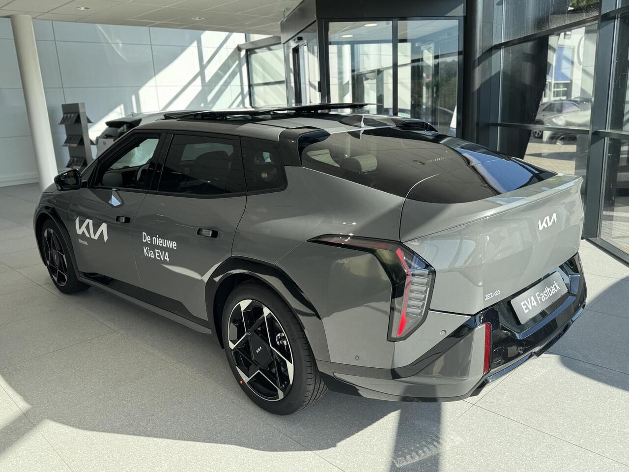 KIA EV4 Fastback GT-PlusLine 81.4 kWh | Panoramaschuifdak | Head-up display | Stoelventilatie voorstoelen | Harman Kardon |