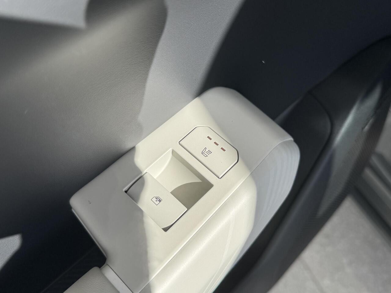 KIA EV4 Fastback GT-PlusLine 81.4 kWh | Panoramaschuifdak | Head-up display | Stoelventilatie voorstoelen | Harman Kardon |