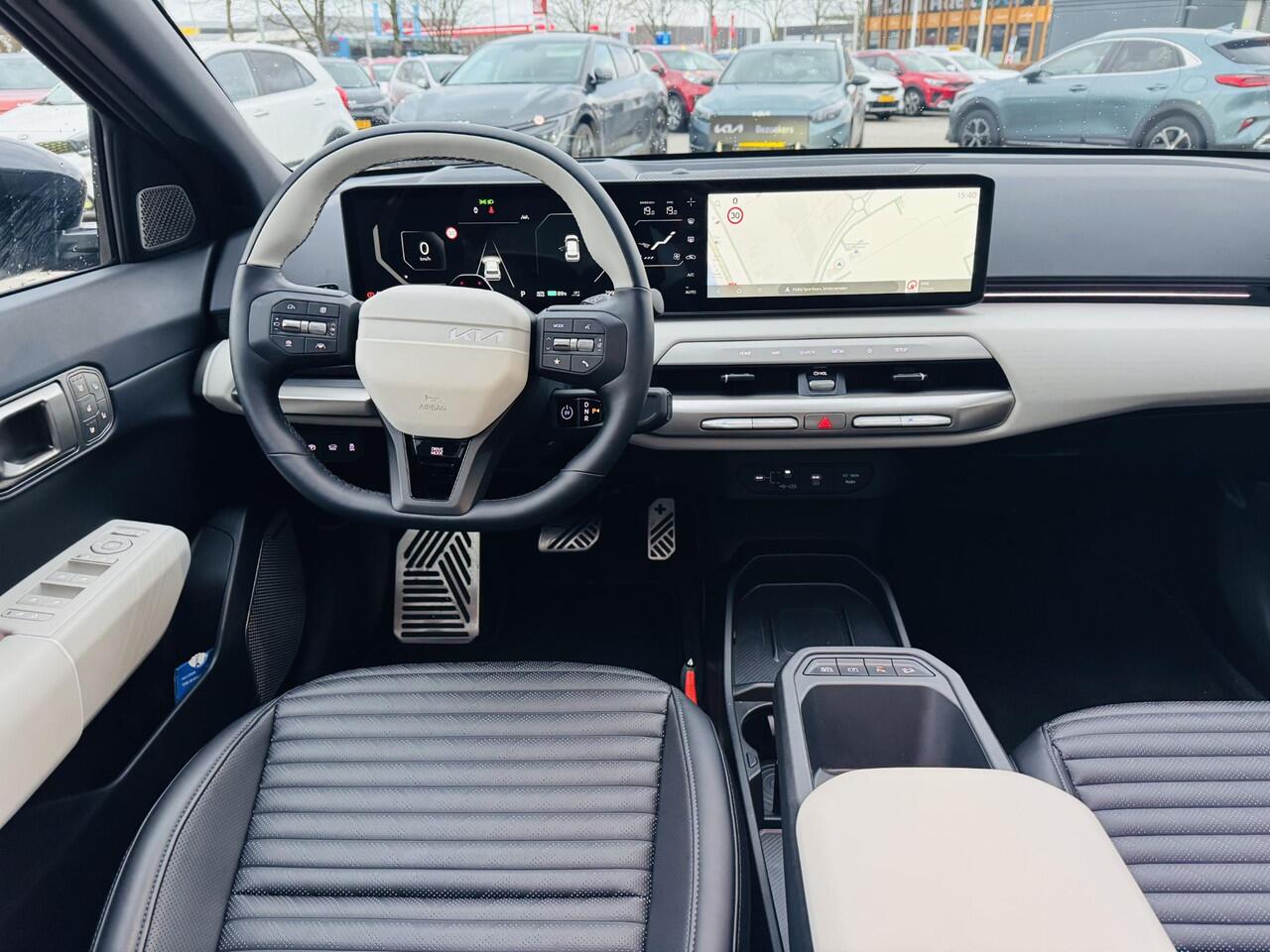 KIA EV4 Fastback GT-Line 81.4 kWh Demo auto | kmstand kan iets variëren! | informeer altijd of de auto aanwezig is !