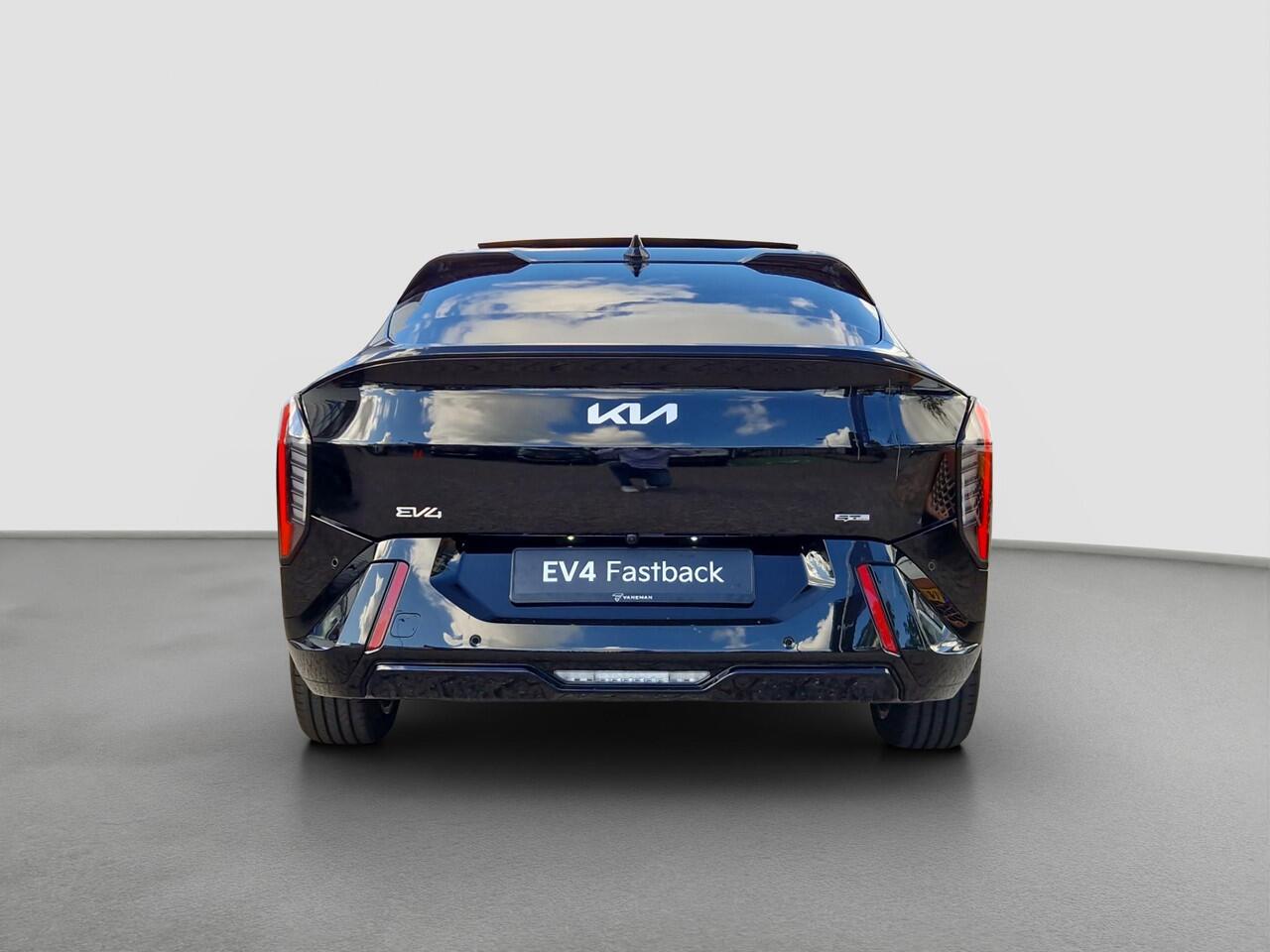 KIA EV4 Fastback GT-PlusLine 81.4 kWh | Dodehoekcamera | Stoelventilatie | Pano | 360 Camera | HUD |