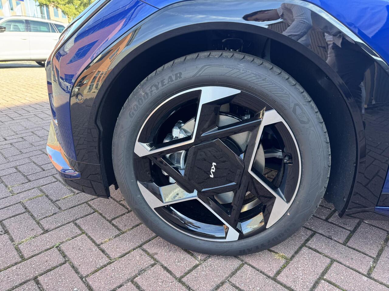 KIA EV4 Fastback GT-PlusLine 81.4 kWh , Nu Beschikbaar voor Proefrit en Bezichtiging!!!