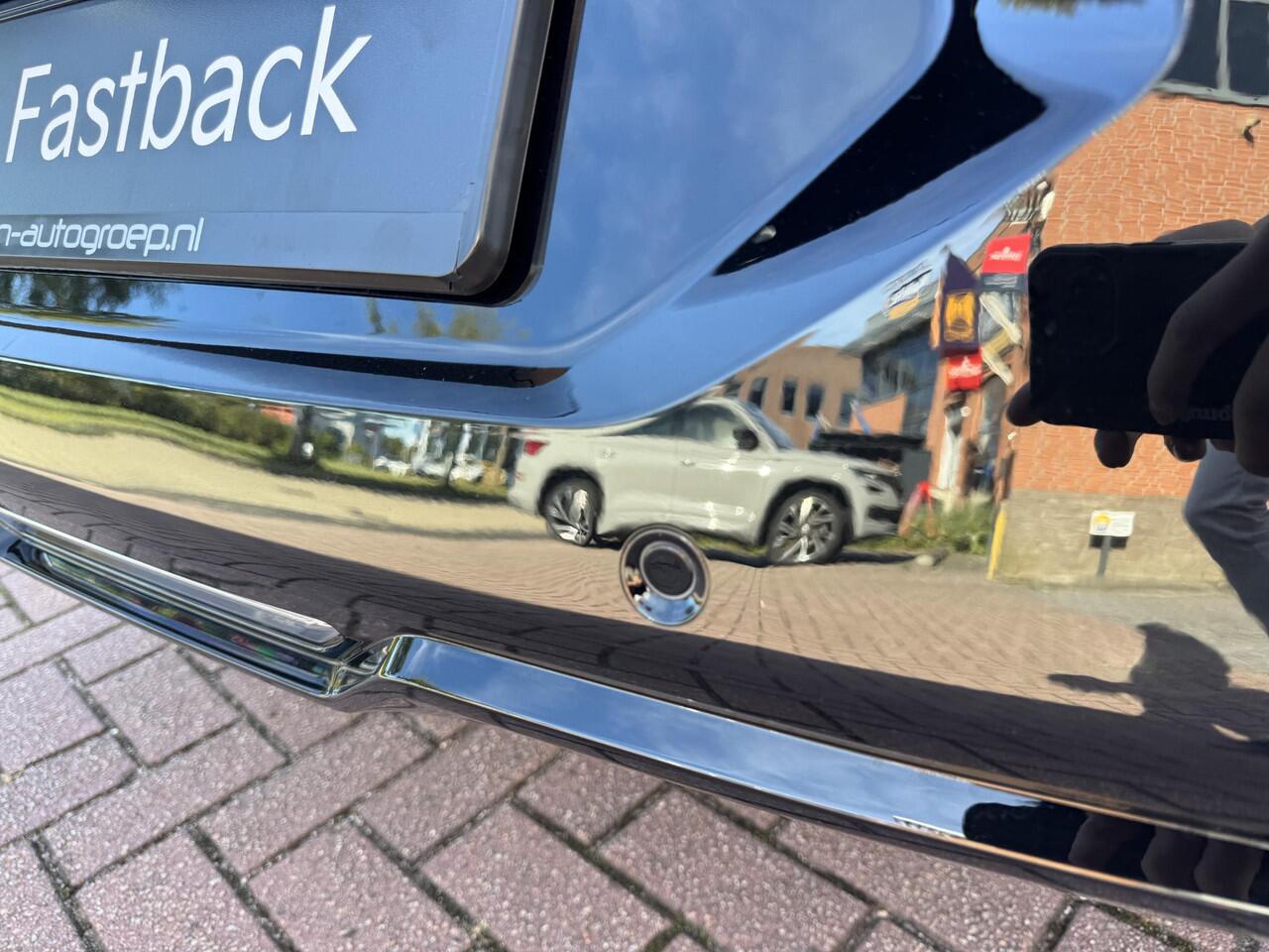 KIA EV4 Fastback GT-PlusLine 81.4 kWh , Nu Beschikbaar voor Proefrit en Bezichtiging!!!