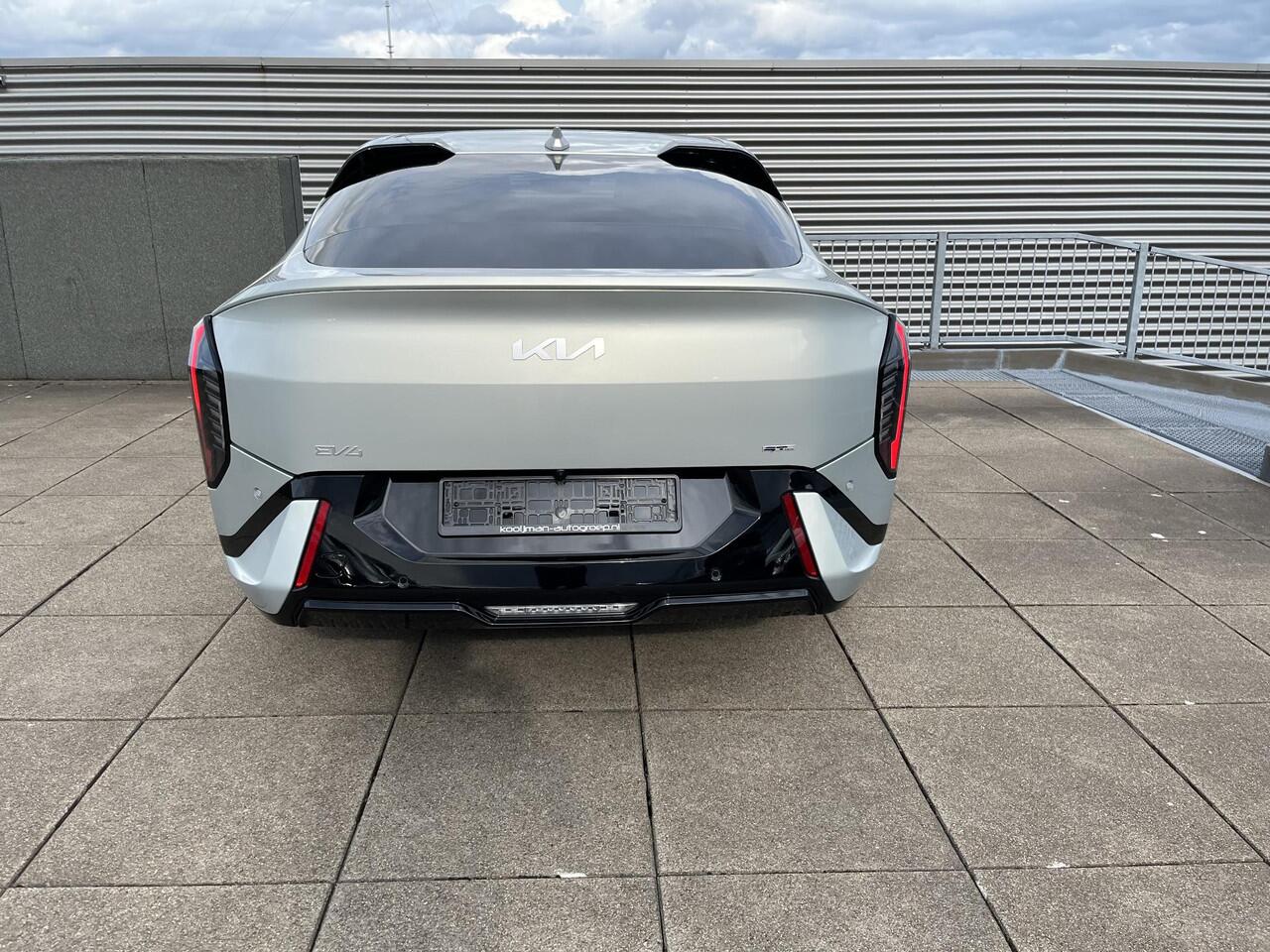 KIA EV4 Fastback GT-PlusLine 81.4 kWh Nu in de Showroom in IJsselstein / EV4 vanaf ¤ 44595,-*