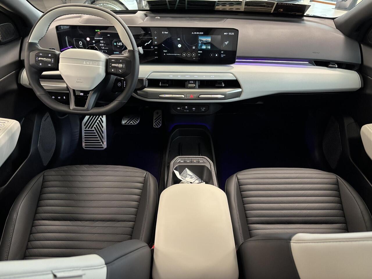 KIA EV4 Fastback GT-PlusLine 81.4 kWh 17 % bijtelling | 360-graden camera | Elektrische stoelen