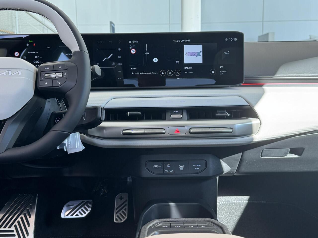 KIA EV4 Fastback GT-PlusLine 81.4 kWh | Panoramaschuifdak | Head-up display | Stoelventilatie voorstoelen | Harman Kardon |