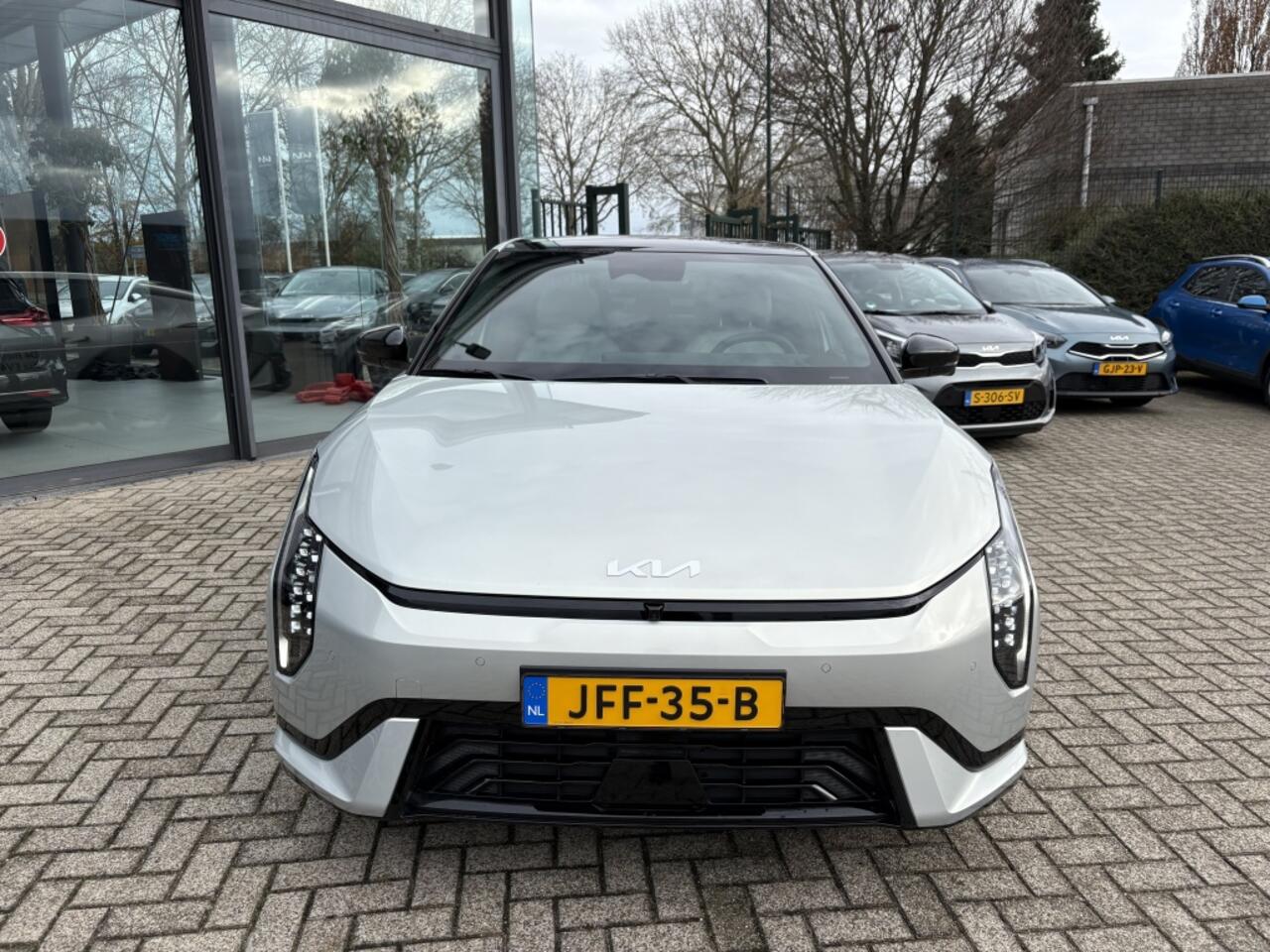 KIA EV4 Fastback GT PlusLine 81,4KWH '' per direct beschikbaar '' lage bijtelling