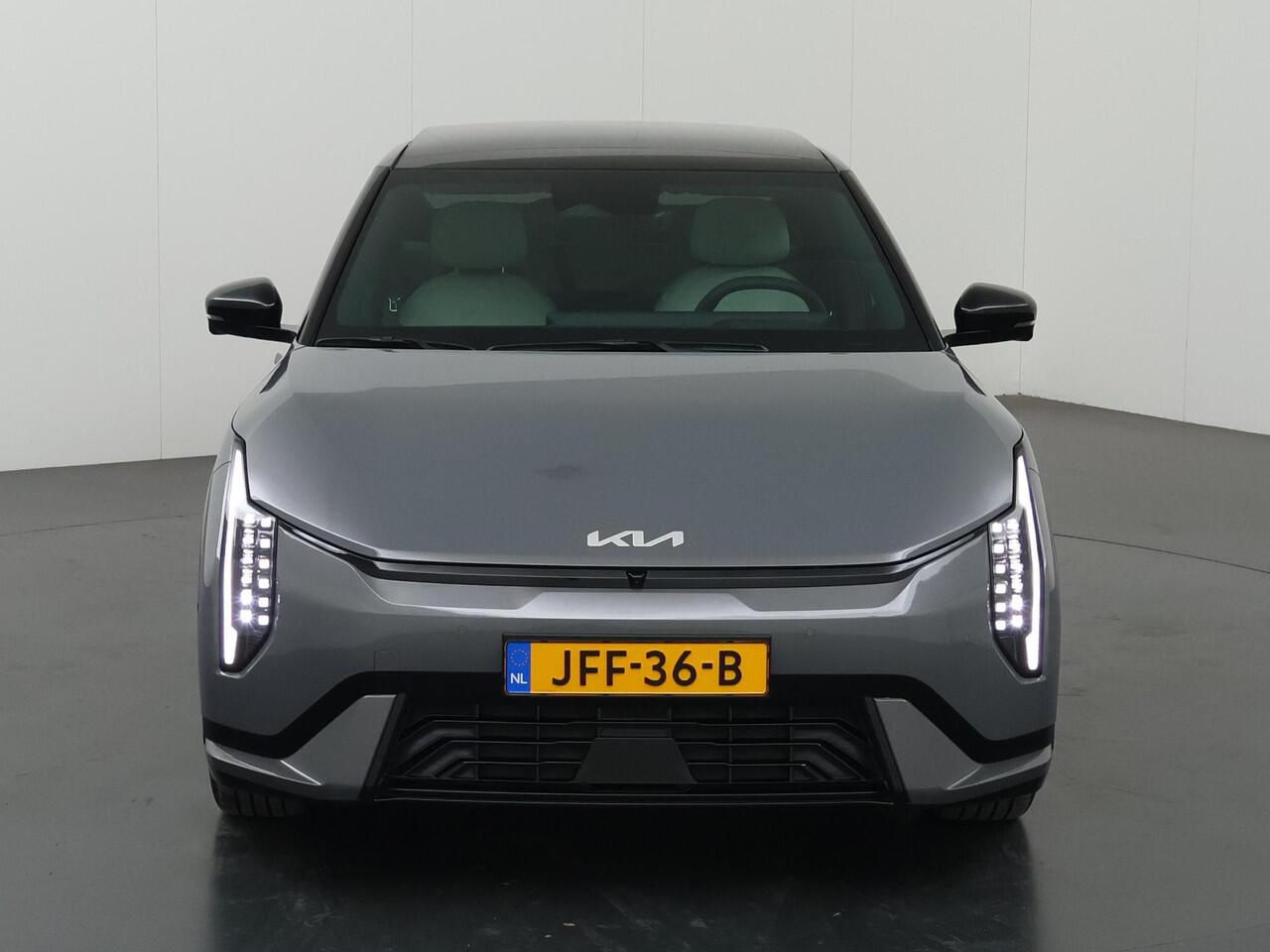 KIA EV4 Fastback GT-PlusLine 81.4 kWh | Trekhaak | Panoramaschuifdak | Head-up display | Stoelventilatie voorstoelen | Harman Kardon |