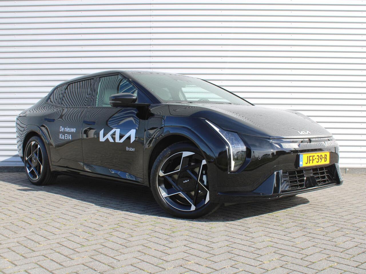 KIA EV4 Fastback GT-PlusLine 81.4 kWh | Schuifdak | Stuur-/stoelverwarming + ventilatie | Camera rondom | Elek. stoelverstelling | Leer | HUD | LED | 19" LM |