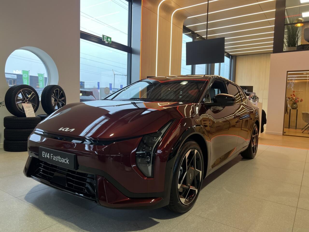 KIA EV4 Fastback GT-Line Business Edition 81.4 kWh '' snel leverbaar ''