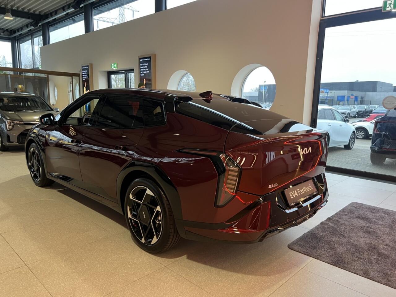 KIA EV4 Fastback GT-Line Business Edition 81.4 kWh '' snel leverbaar ''