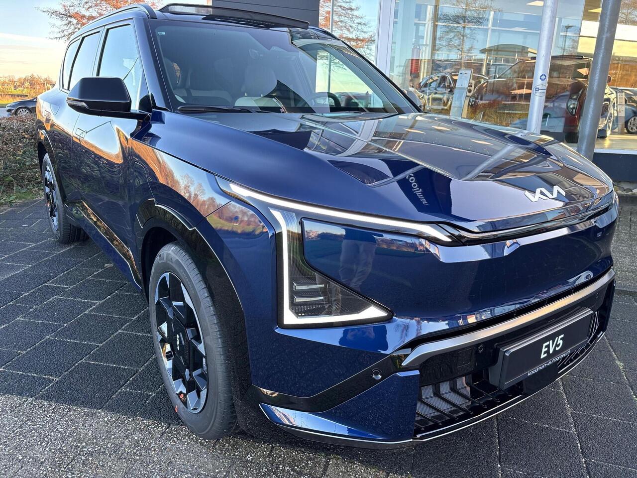 KIA EV5 GT-Line Business Edition 81.4 kWh , Direct Leverbaar!, Complete Uitvoering!, Voorraadkorting!