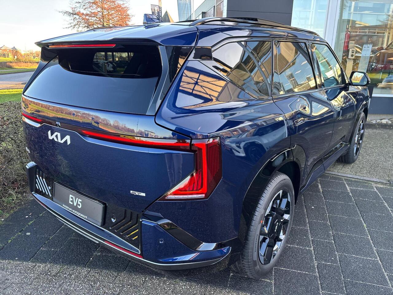 KIA EV5 GT-Line Business Edition 81.4 kWh , Direct Leverbaar!, Complete Uitvoering!, Voorraadkorting!