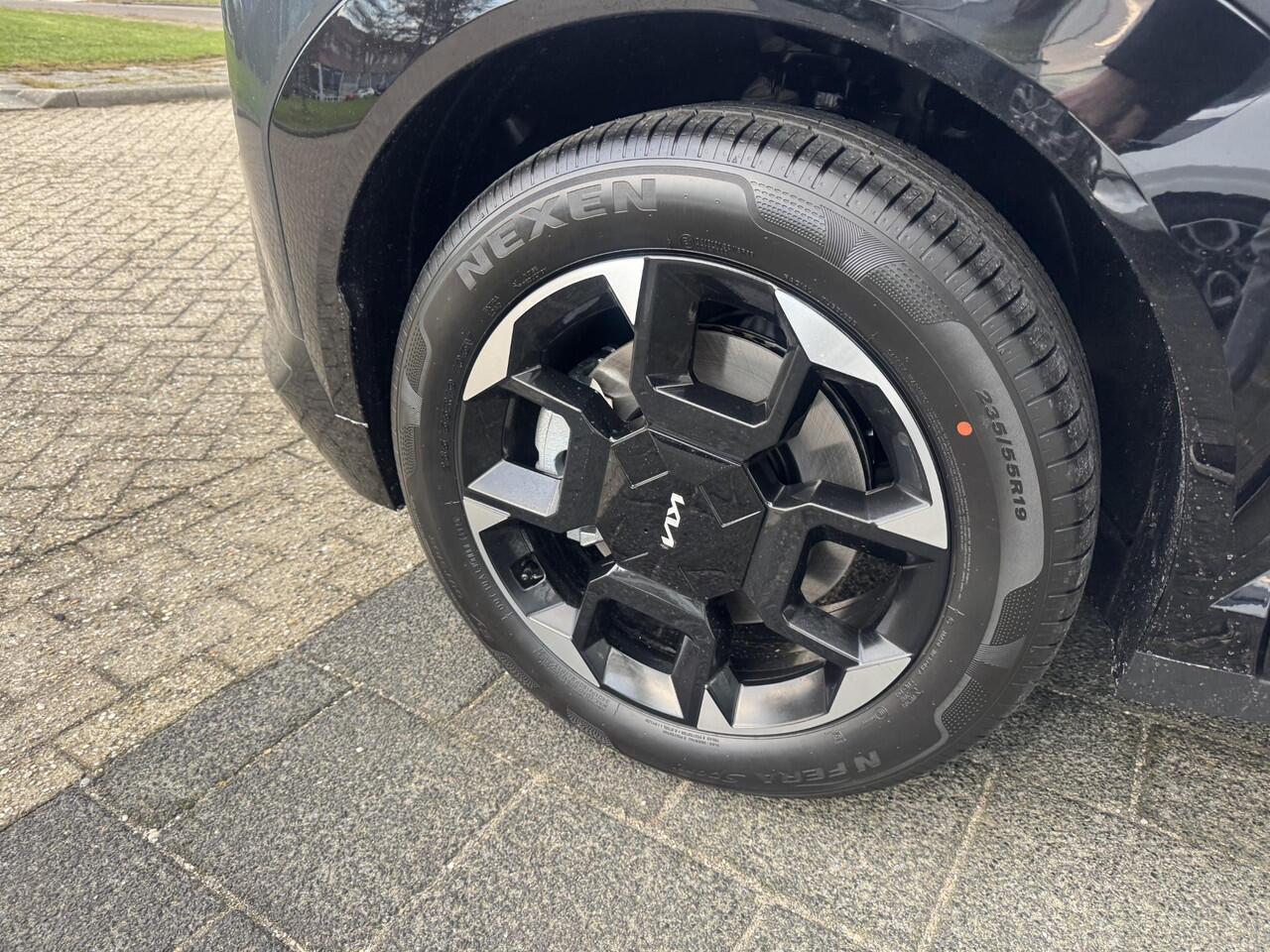 KIA EV5 GT-Line Business Edition 81.4 kWh , Direct Leverbaar!, Complete Uitvoering!, Voorraadkorting!