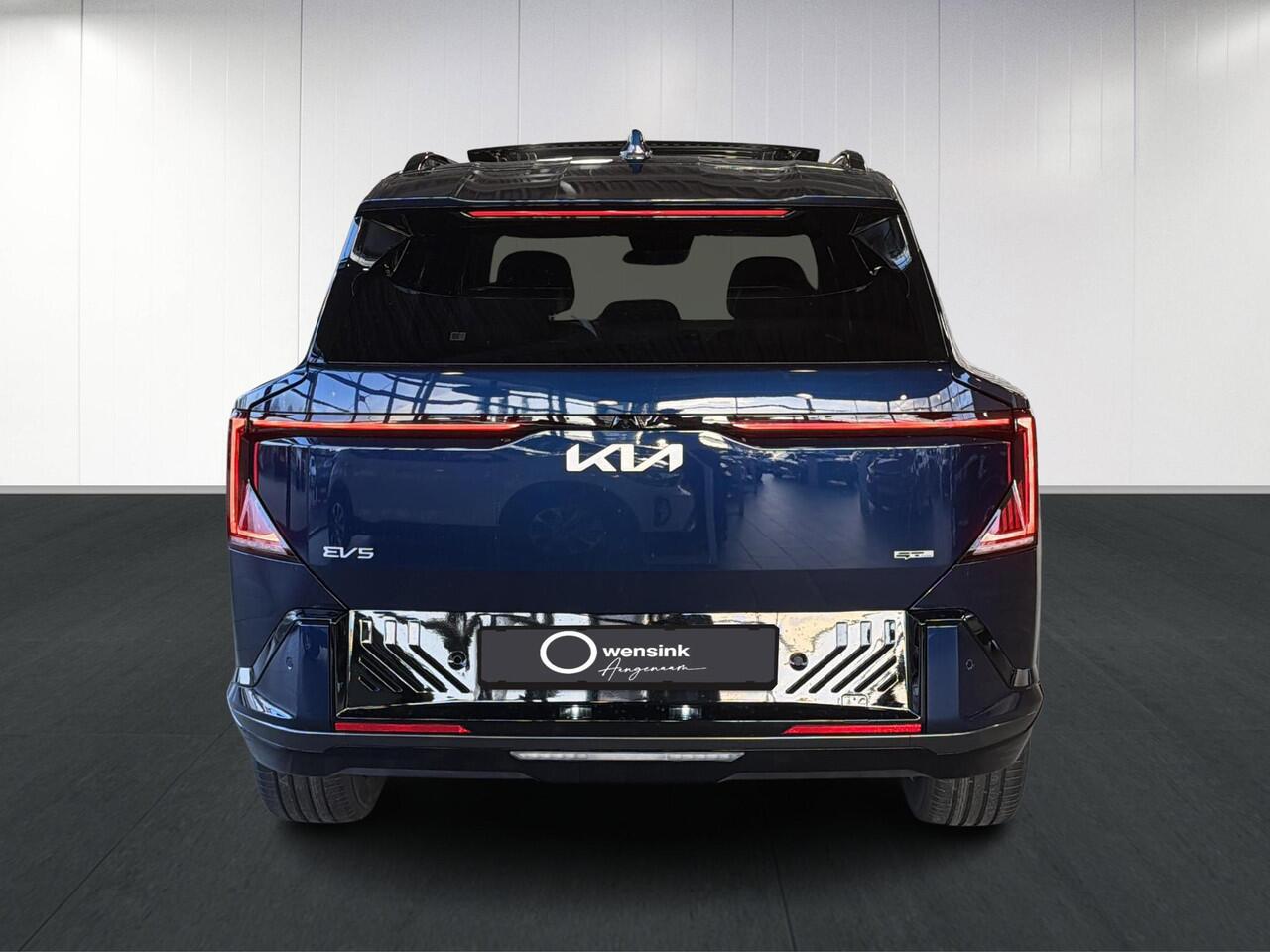 KIA EV5 GT-Line Business Edition 81.4 kWh | Panoramaschuifdak | Harman Kardon | Warmtepomp | Stoelverwarming voor en achter | Adaptieve cruise control |
