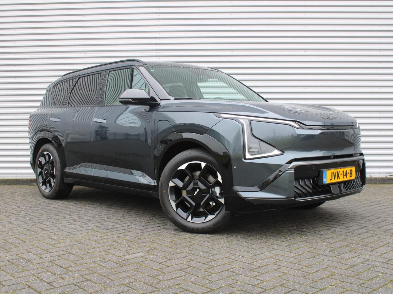 KIA EV5 GT-PlusLine 81.4 kWh | Schuifdak | Stuur-/stoelverwarming + ventilatie | Warmtepomp | 360 Camera | Elek. stoelverst. | Leer | HUD | LED | 19" LM |