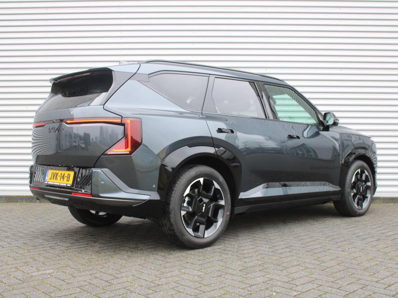 KIA EV5 GT-PlusLine 81.4 kWh | Schuifdak | Stuur-/stoelverwarming + ventilatie | Warmtepomp | 360 Camera | Elek. stoelverst. | Leer | HUD | LED | 19" LM |