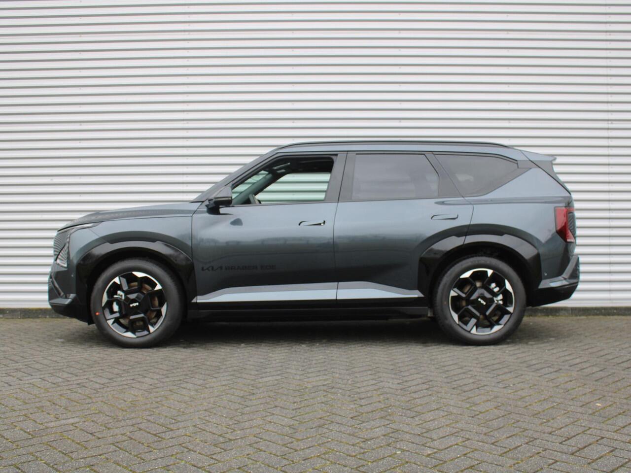 KIA EV5 GT-PlusLine 81.4 kWh | Schuifdak | Stuur-/stoelverwarming + ventilatie | Warmtepomp | 360 Camera | Elek. stoelverst. | Leer | HUD | LED | 19" LM |
