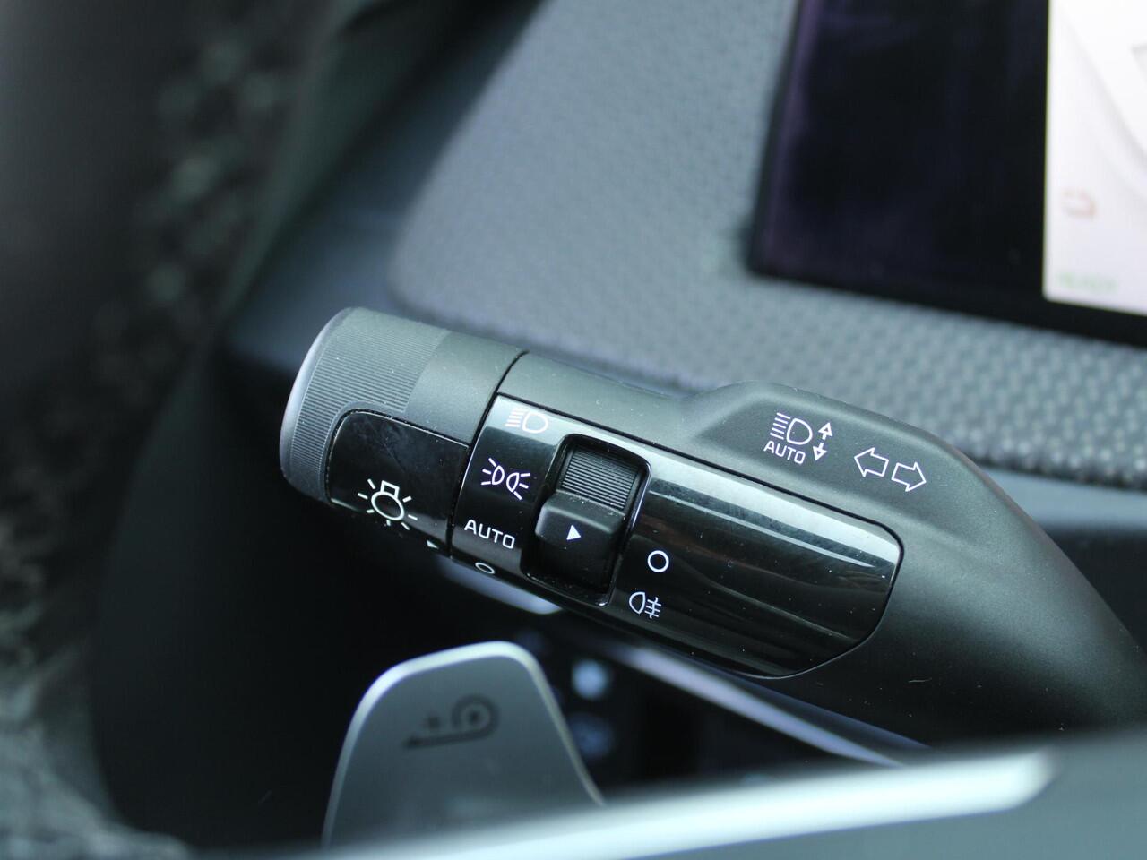 KIA EV6 Plus 77.4 kWh | Stuur-/stoelverwarming + ventilatie | Elektr. stoelverstelling + achterklep | Warmtepomp | 19" LM | Camera | LED |