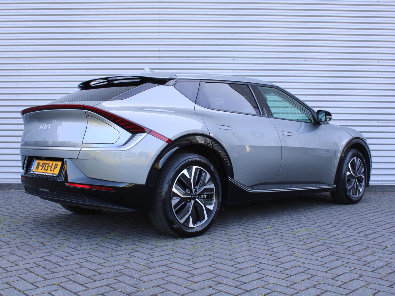 KIA EV6 Plus 77.4 kWh | Stuur-/stoelverwarming + ventilatie | Elektr. stoelverstelling + achterklep | Warmtepomp | 19" LM | Camera | LED |