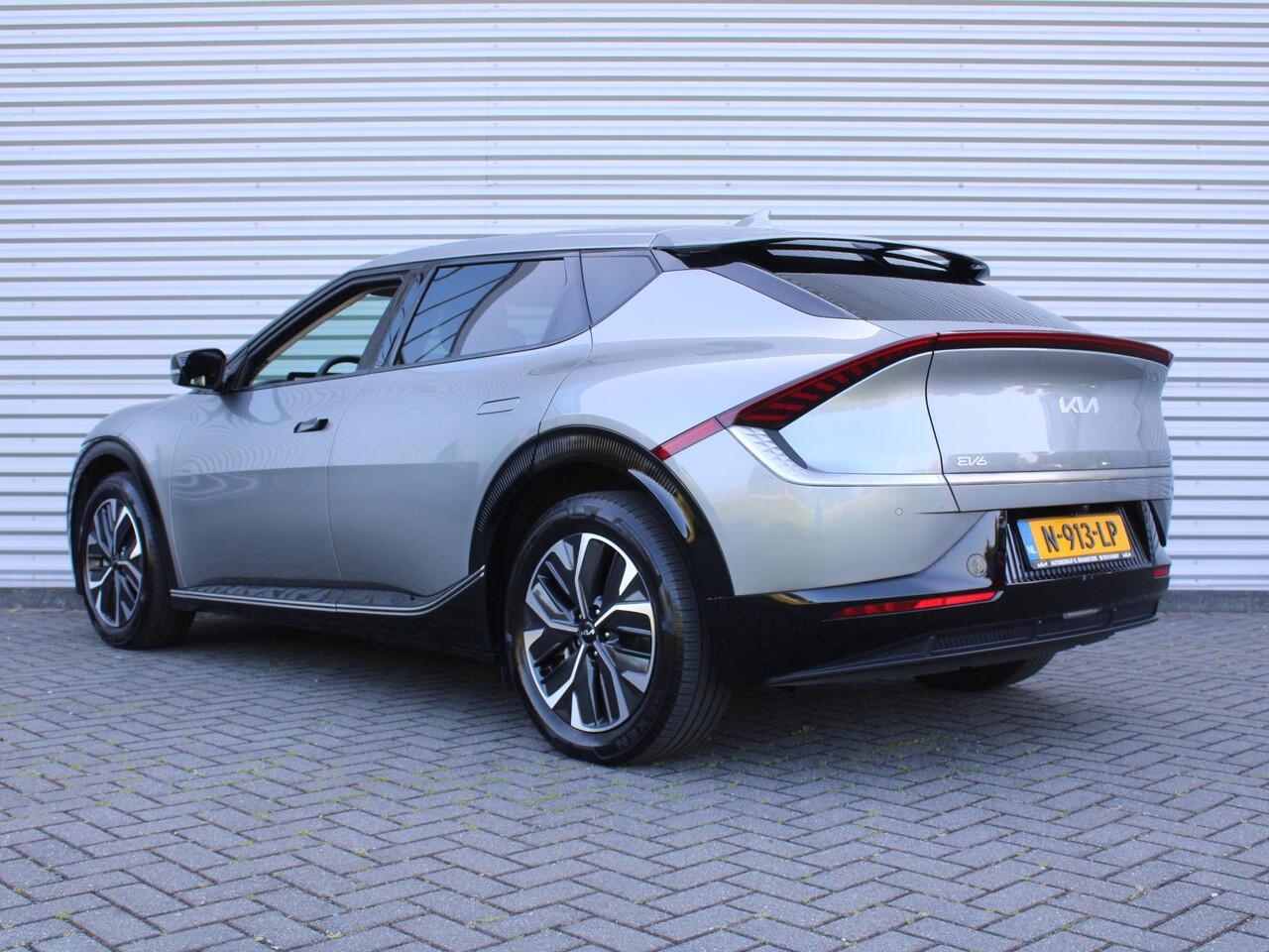 KIA EV6 Plus 77.4 kWh | Stuur-/stoelverwarming + ventilatie | Elektr. stoelverstelling + achterklep | Warmtepomp | 19" LM | Camera | LED |