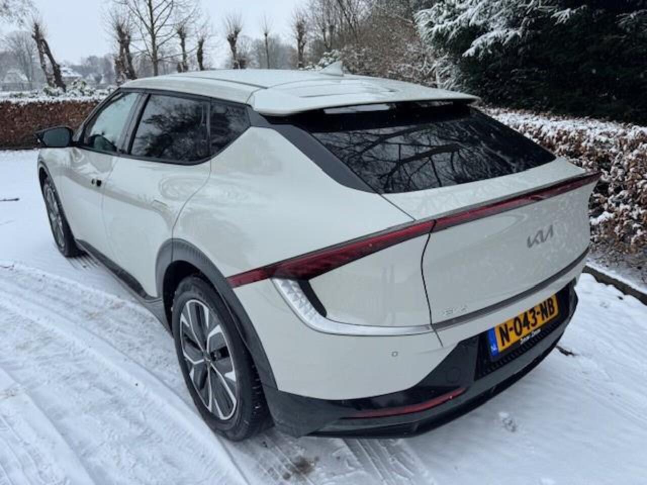 KIA EV6 PLUS 77.4KWH SOH 97,7% TREKHAAK/ LEER ACARPLAY/LED/FABRIEKSGARANTIE