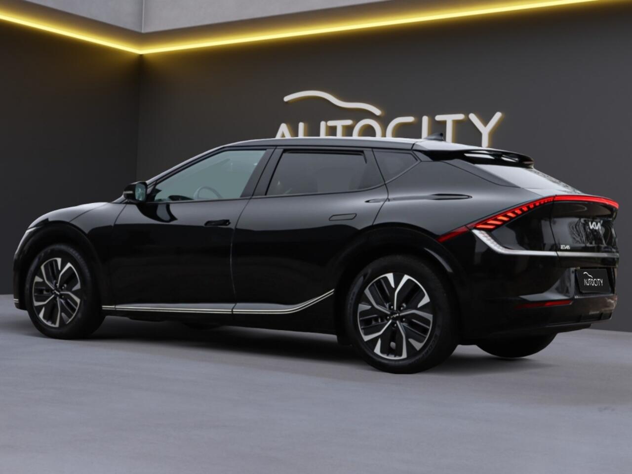 KIA EV6 Plus 77.4 kWh 204 pk l Leder l Camera l Warmtepomp l Leder l Mer