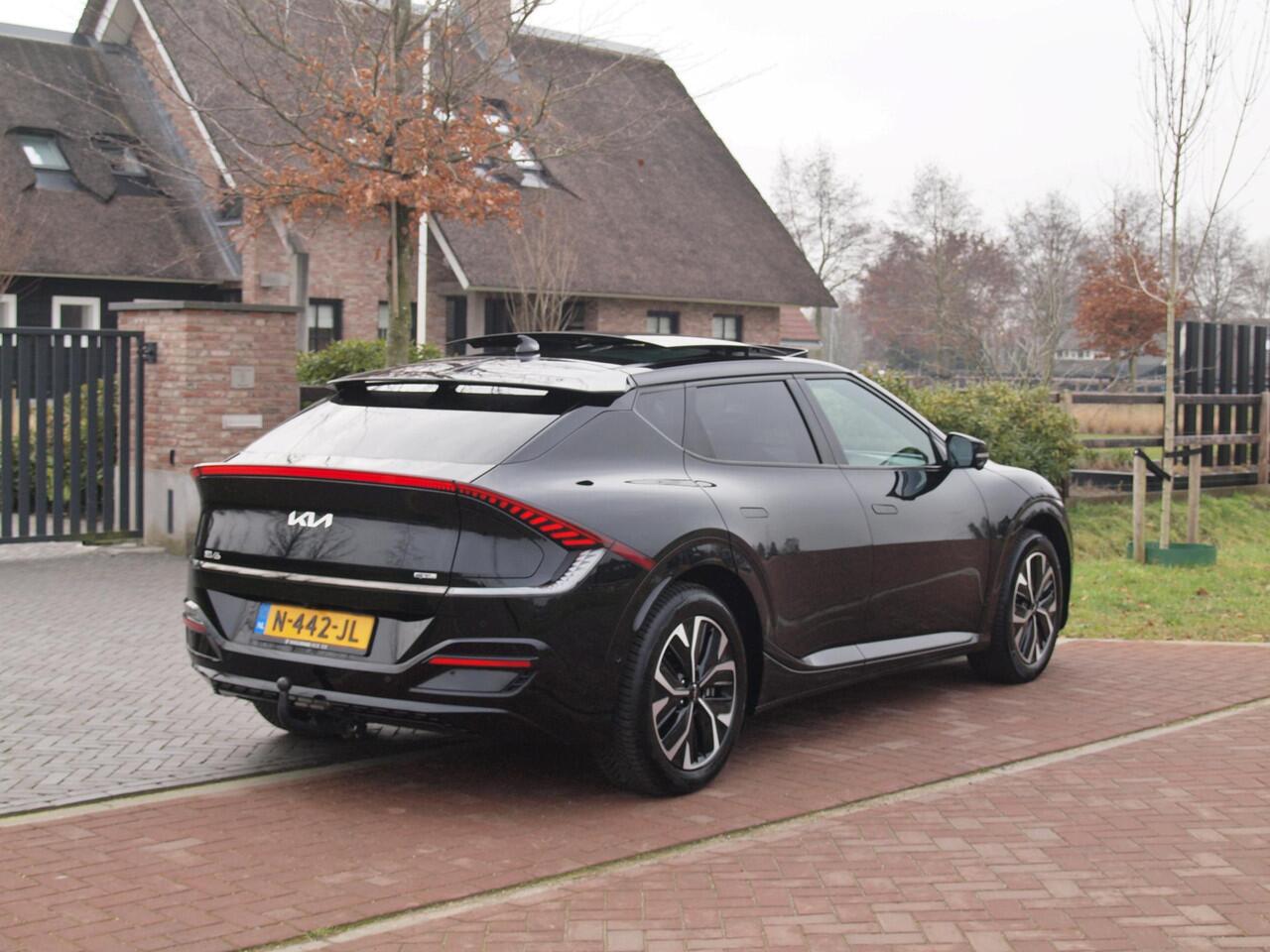 KIA EV6 GT-Line 77.4 kWh | SOH 92% | Panoramadak | Camera | Trekhaak | Apple Carplay | Cruise Control |