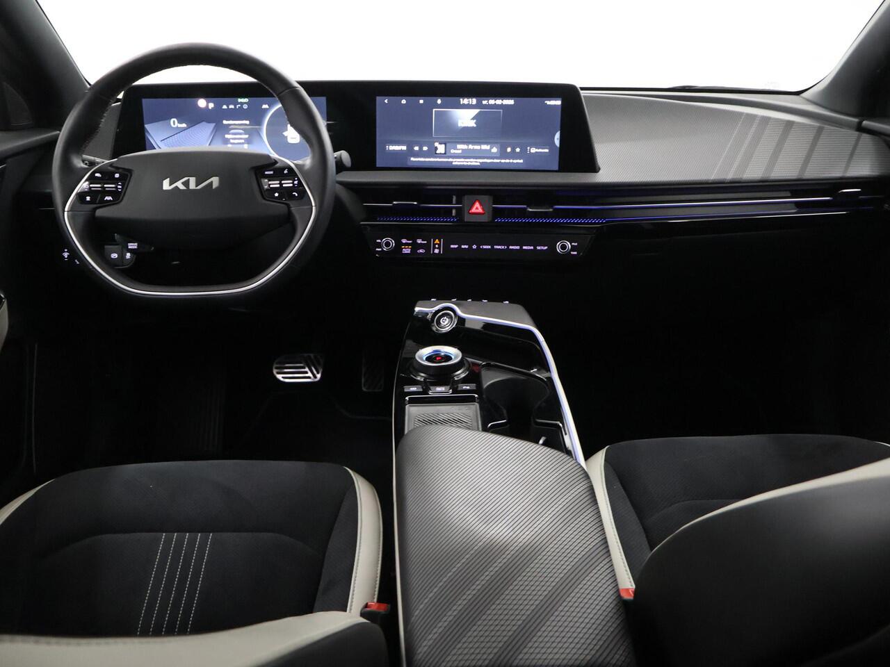 KIA EV6 GT-Line 77.4 kWh | Panoramadak | Meridian Audio | Elekt. Stoelverstelling met geheugen | Stoelventilatie | Head-Up Display |