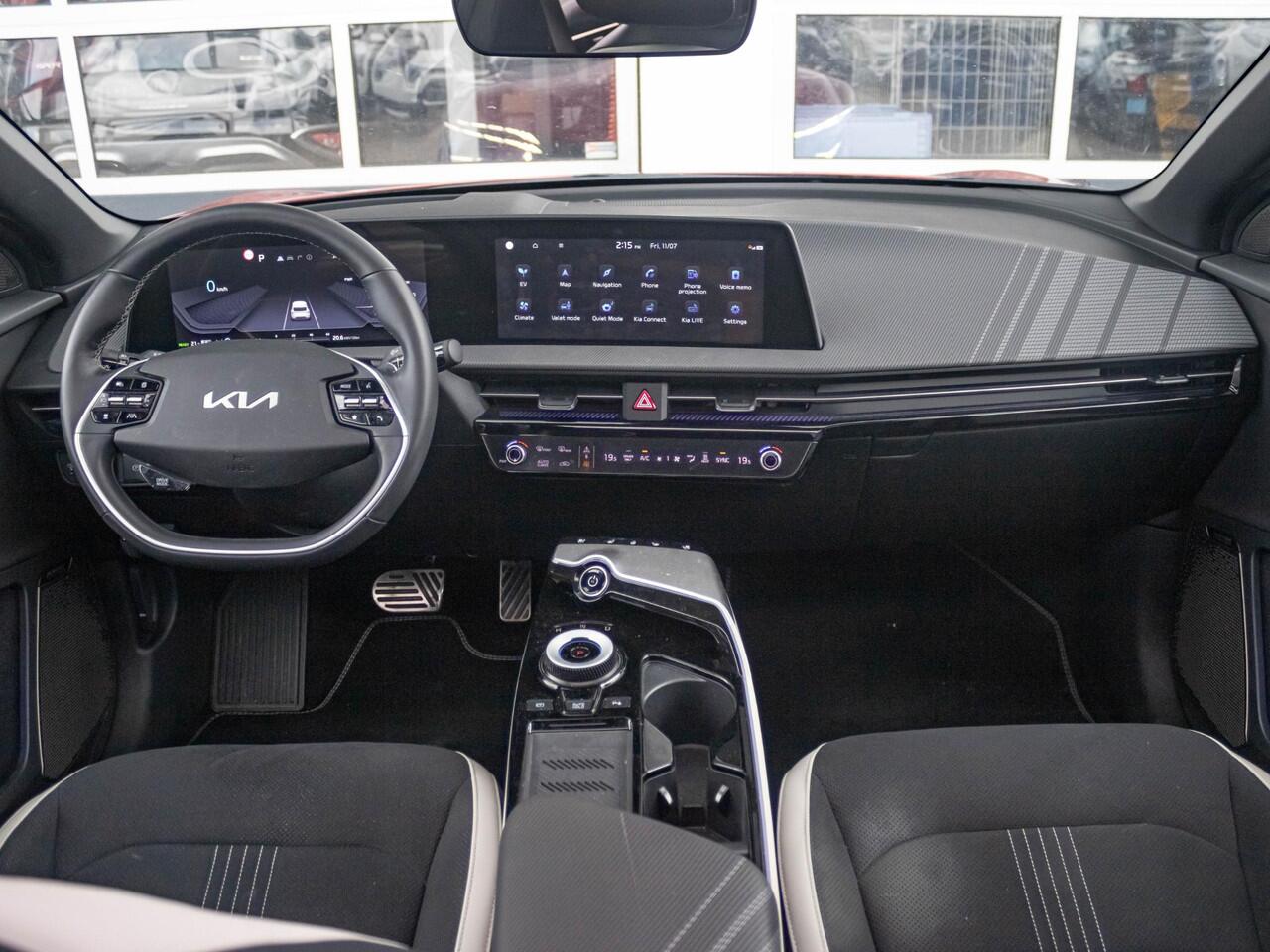 KIA EV6 GT-Line 77.4 kWh schuifkanteldak l Stoelverwarming en stoel ventilatie l Meridian soundsysteem