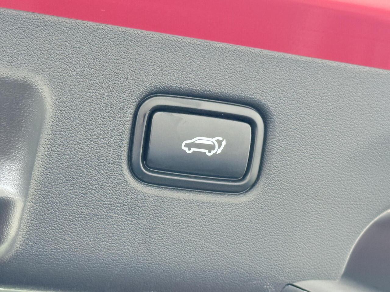 KIA EV6 GT AWD 77.4 kWh VAN: ¤41.900,- VOOR: ¤37.877,- UW EINDEJAARSVOORDEEL: ¤4.023,- | 585PK!| PANO | KIA GARANTIE T/M 2029 | STOEL/STUUR VERW. | 360 CAMERA| ELEK. ACHTERKLEP| HEAD-UP| MERIDIAN AUDIO|