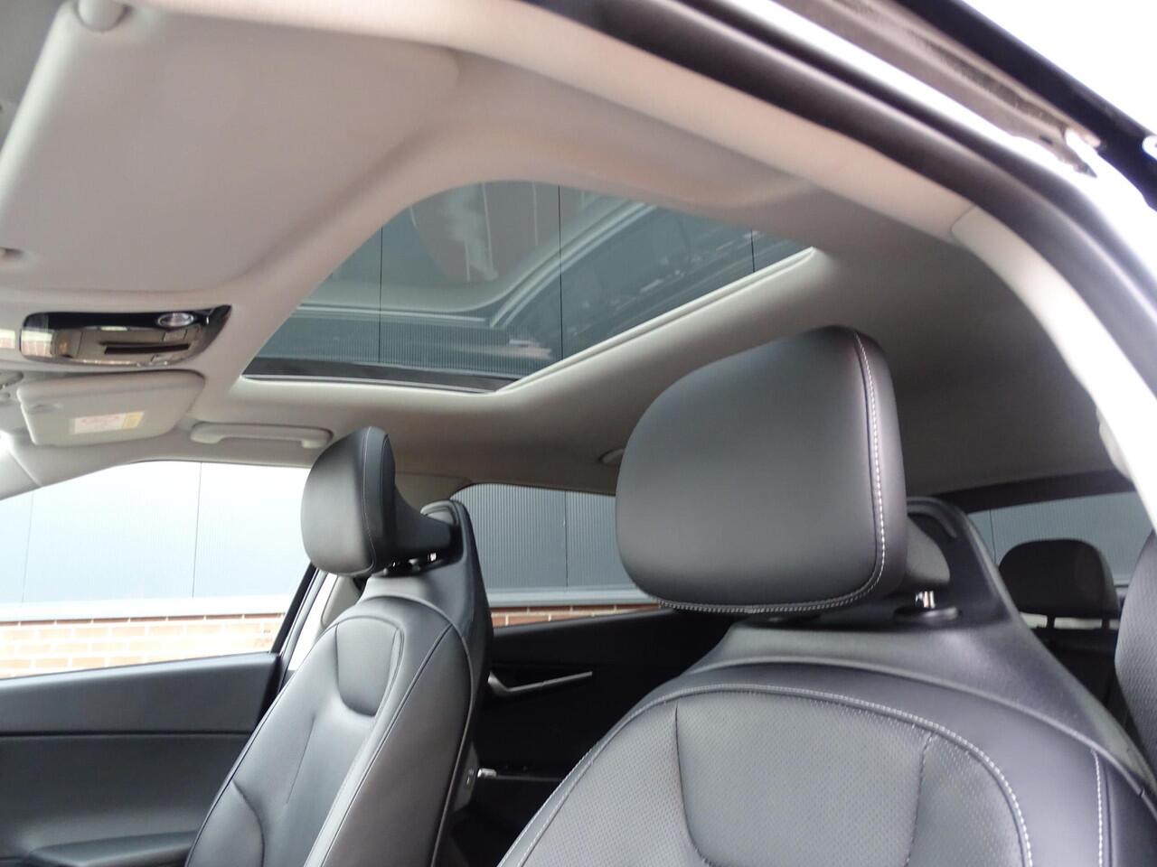 KIA EV6 Plus Advanced 77.4 kWh SOH 98% | ADAPTIEVE CRUISECONTROL | NAVIGATIE | PANORAMADAK | VERWARMDE VOORSTOELEN | FULL LED PAKKET | AIRCO / ECC | ACHTERUITRIJCAMERA | PARKEERSENSOREN ACHTER |