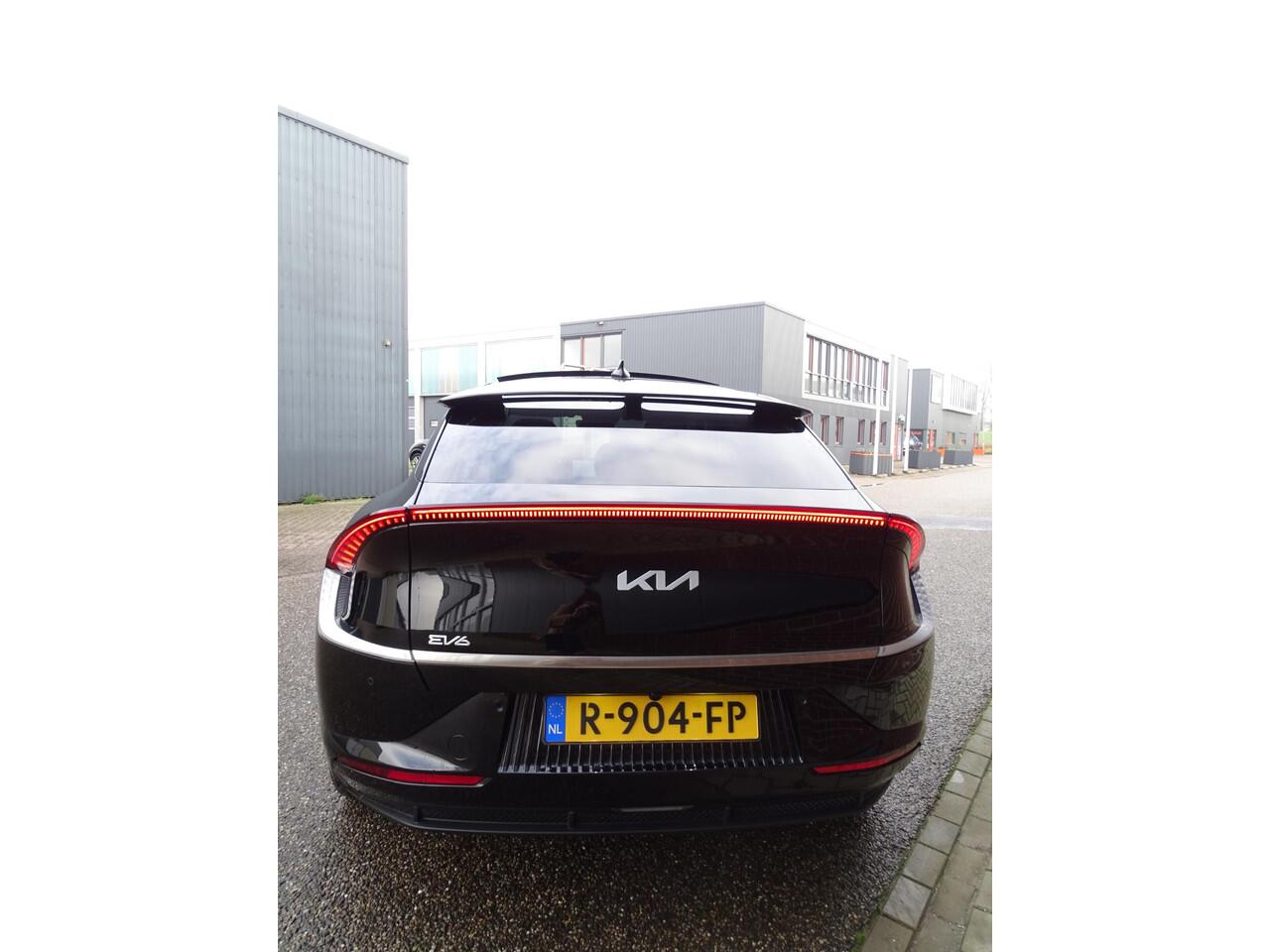 KIA EV6 Plus Advanced 77.4 kWh SOH 98% | ADAPTIEVE CRUISECONTROL | NAVIGATIE | PANORAMADAK | VERWARMDE VOORSTOELEN | FULL LED PAKKET | AIRCO / ECC | ACHTERUITRIJCAMERA | PARKEERSENSOREN ACHTER |