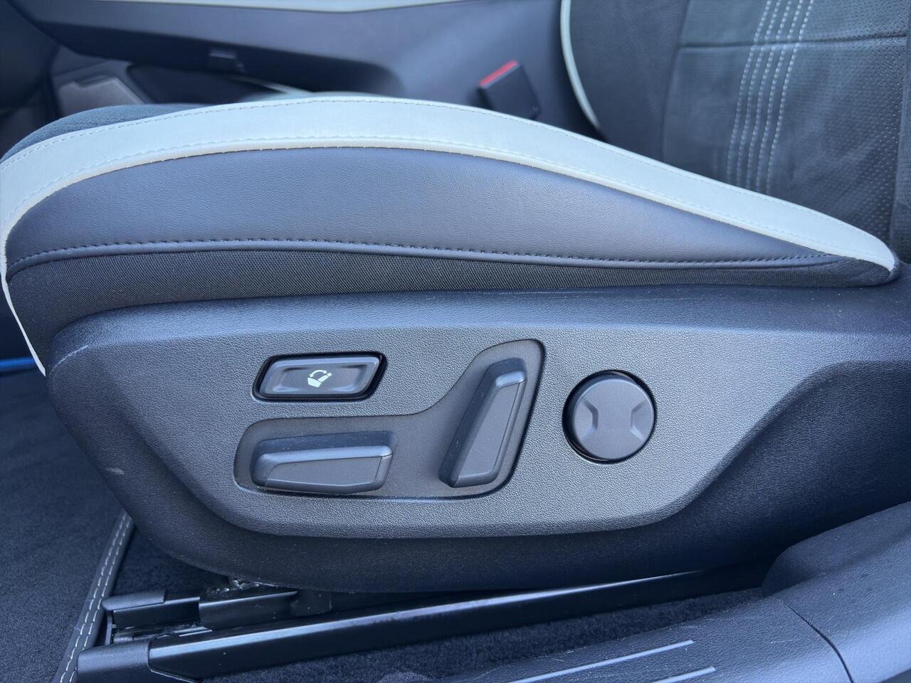 KIA EV6 GT-Line AWD 77.4 kWh Pano | HUD | MeridianSound | 360-Camera | Alcantara/Leder | Memory Seats | Stoelverkoeling | Apple Carplay & Android Auto | SOH 100%