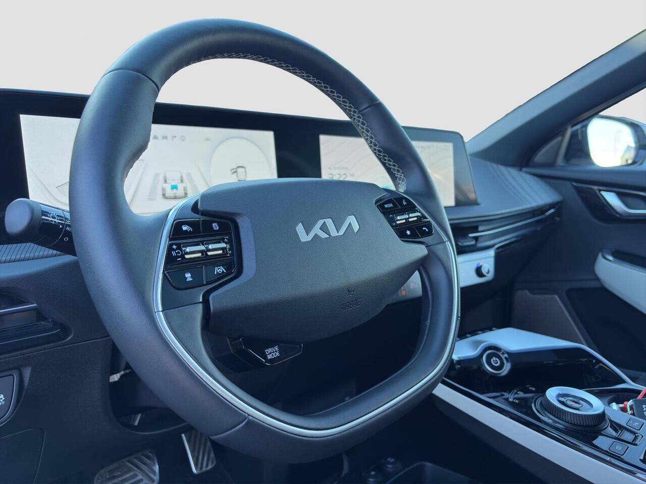 KIA EV6 GT-Line AWD 77.4 kWh Pano | HUD | MeridianSound | 360-Camera | Alcantara/Leder | Memory Seats | Stoelverkoeling | Apple Carplay & Android Auto | SOH 100%