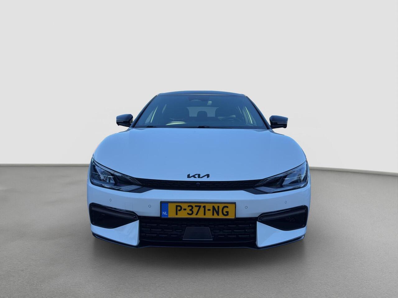 KIA EV6 GT-Line AWD 77.4 kWh Pano | HUD | MeridianSound | 360-Camera | Alcantara/Leder | Memory Seats | Stoelverkoeling | Apple Carplay & Android Auto | SOH 100%