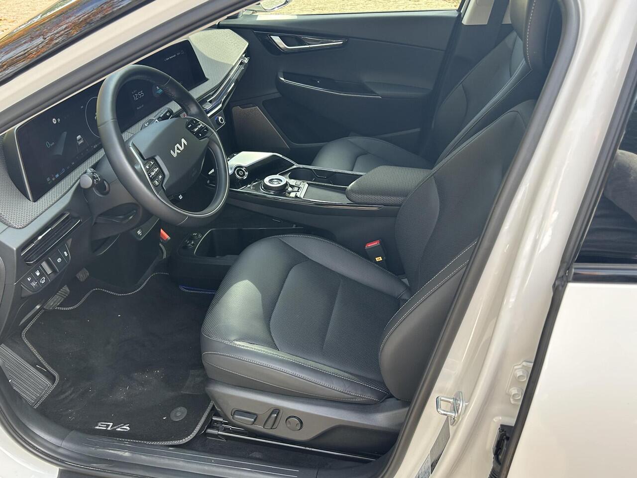 KIA EV6 Plus 77.4 kWh | Trekhaak | V2L | Dodehoek detectie met correctie | Parkeersensoren | Achteruitrij camera | Stoel/Stuurverwarming | Navigatie