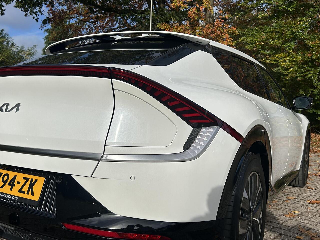 KIA EV6 Plus 77.4 kWh | Trekhaak | V2L | Dodehoek detectie met correctie | Parkeersensoren | Achteruitrij camera | Stoel/Stuurverwarming | Navigatie