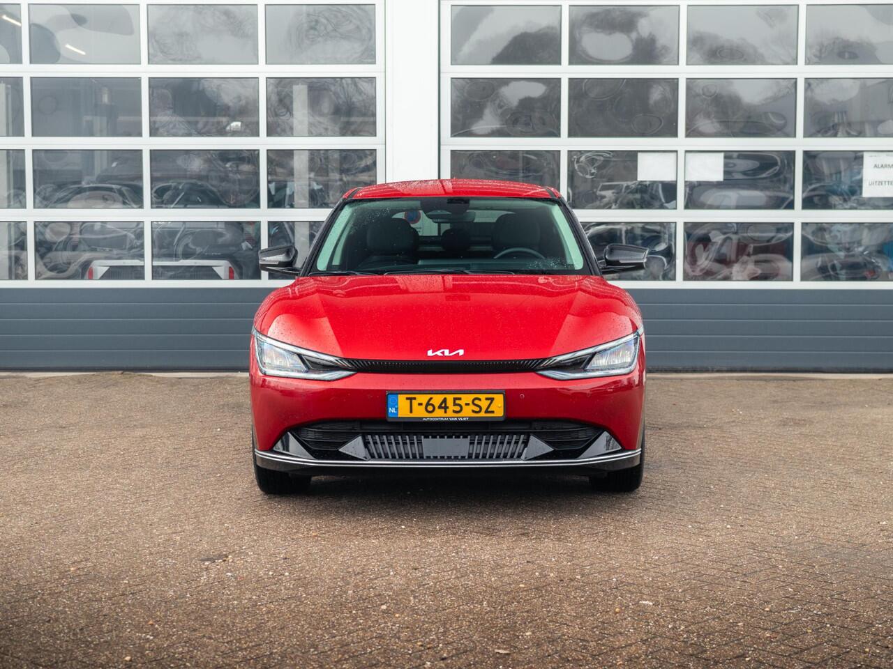 KIA EV6 Plus 58 kWh | SOH 98,1% | Clima | Adapt. Cruise | Camera | Apple Carplay | Stoel, Stuur & Achterbank Verw. | Warmtepomp | Navi | 19" | Keyless | Elektr. A-klep | BSM