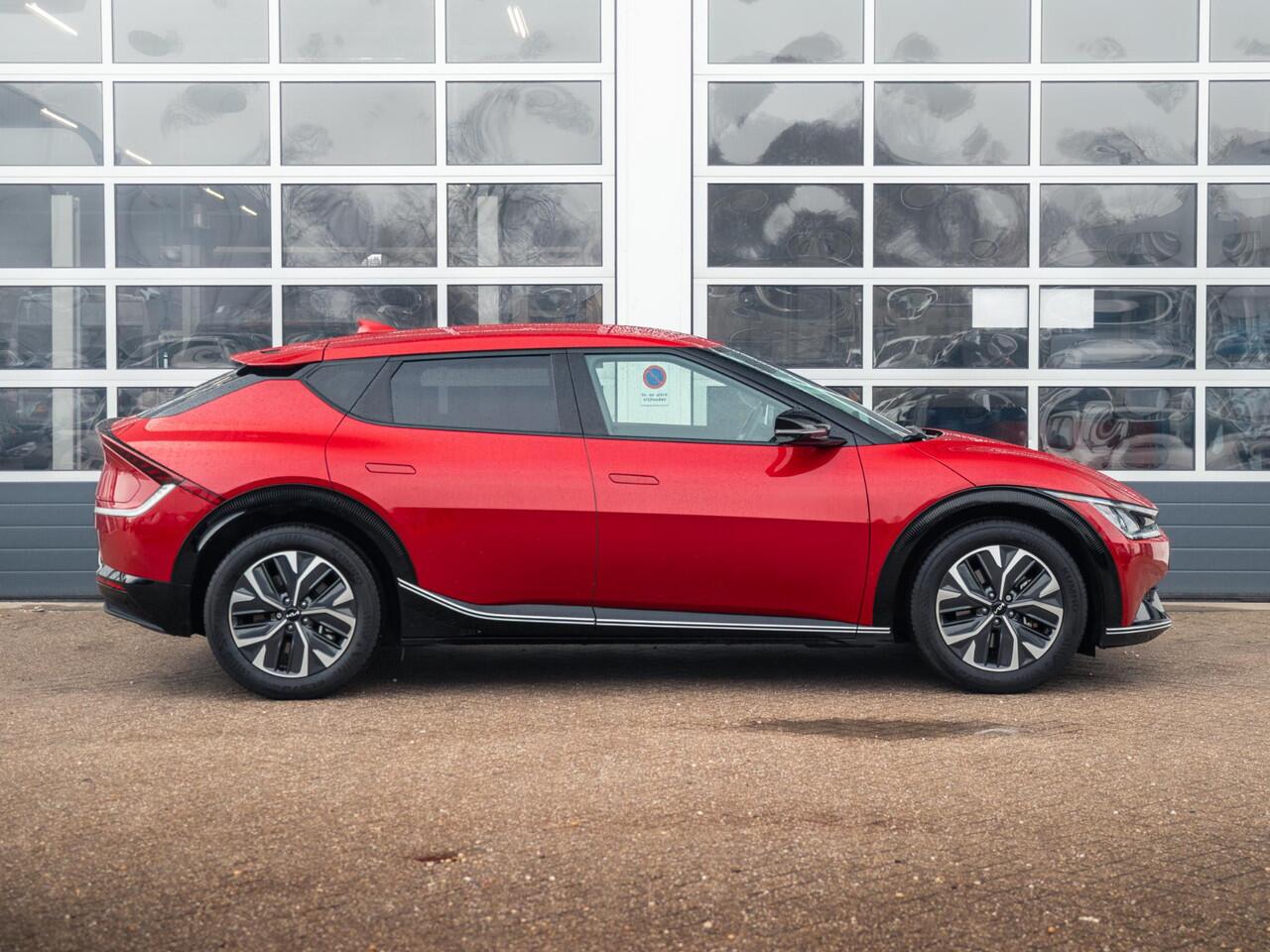 KIA EV6 Plus 58 kWh | SOH 98,1% | Clima | Adapt. Cruise | Camera | Apple Carplay | Stoel, Stuur & Achterbank Verw. | Warmtepomp | Navi | 19" | Keyless | Elektr. A-klep | BSM