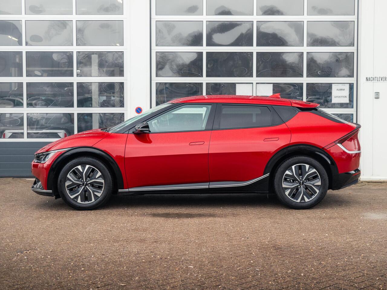 KIA EV6 Plus 58 kWh | SOH 98,1% | Clima | Adapt. Cruise | Camera | Apple Carplay | Stoel, Stuur & Achterbank Verw. | Warmtepomp | Navi | 19" | Keyless | Elektr. A-klep | BSM
